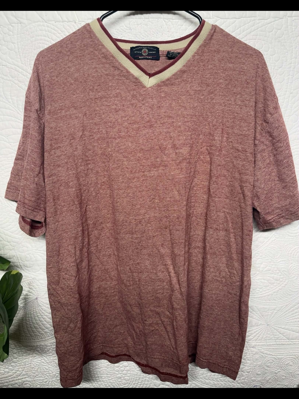 Vintage American Eagle Outfitters Red Heathered V-Neck with Cream Trim